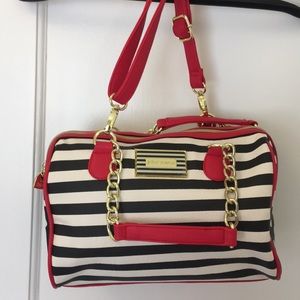 Fun Betsy Johnson purse—brand new!